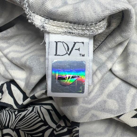 Diane von Furstenberg Jeanne Silk Wrap Dress Zebra Tattoo Black Cream Size Small - Picture 6 of 10